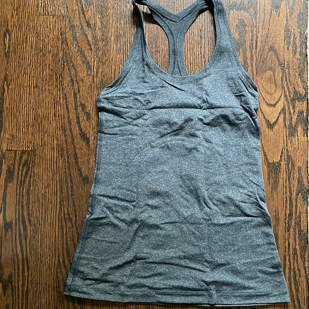 Lululemon tank